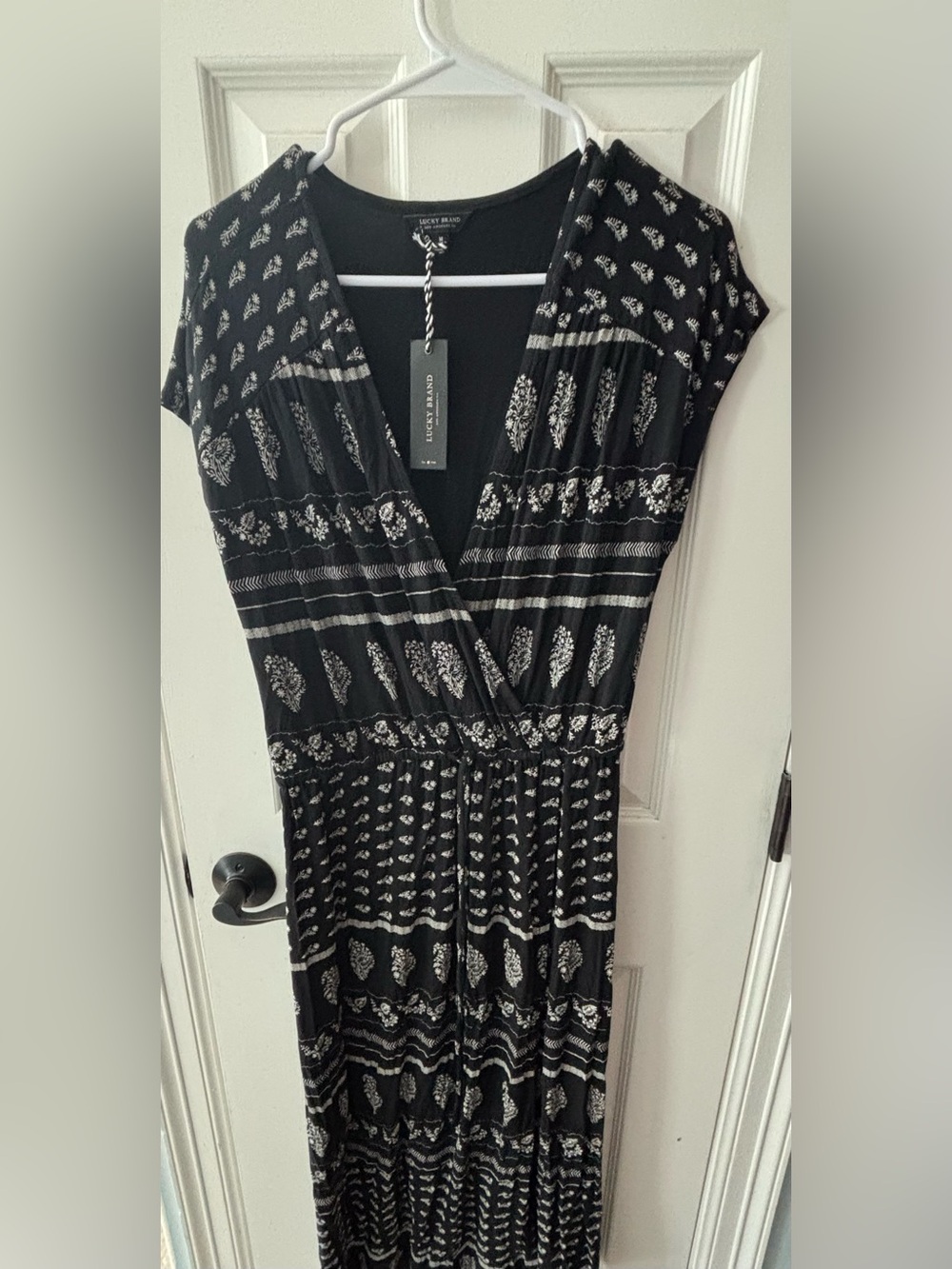 Dress Subcategory - Picture 2 of 3